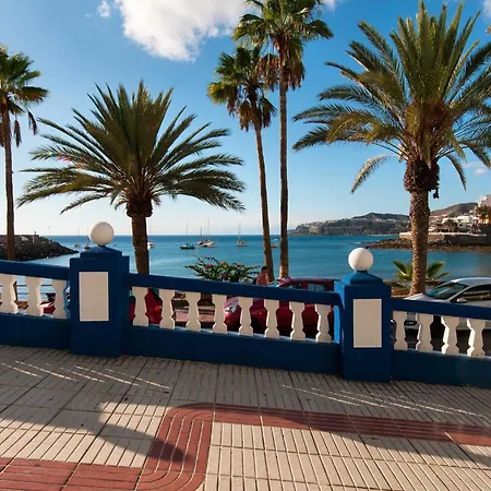 Mar De Luz By Villagrancanaria *